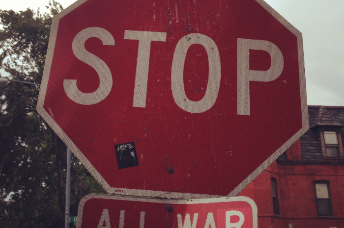 Solidarietà selettiva e proventi bellici: #StopAllWars